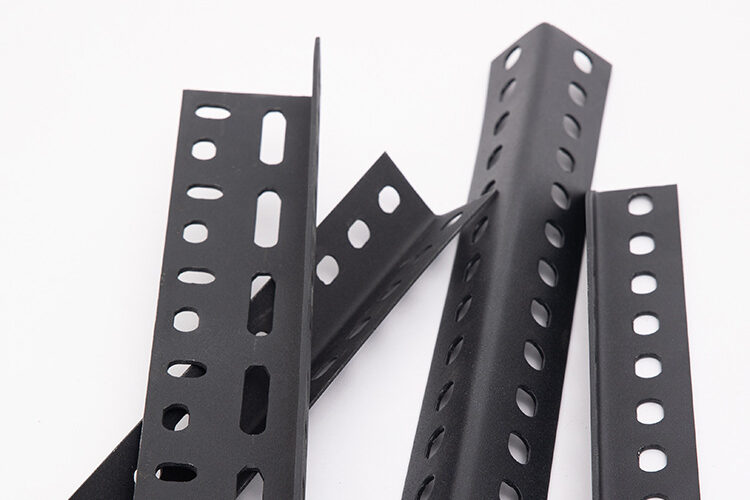 เหล็กแต่ละเกรดต่างกันอย่างไร ทำไมราคาชั้นวางของไม่เท่ากัน